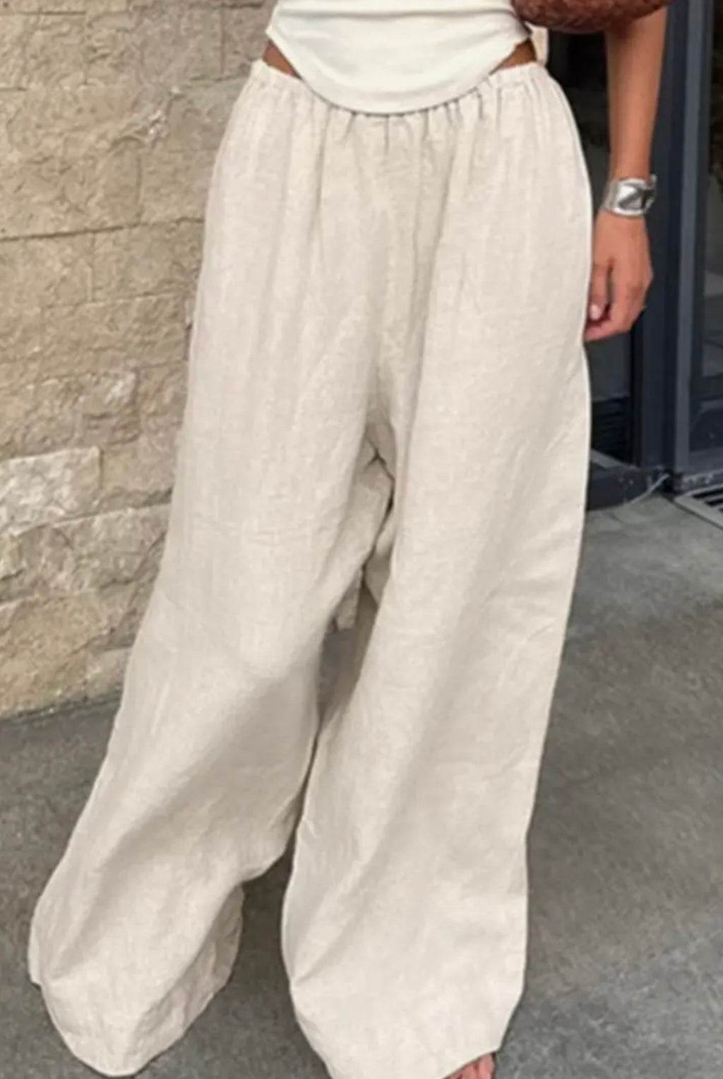 Relaxed Wide-Leg Pants