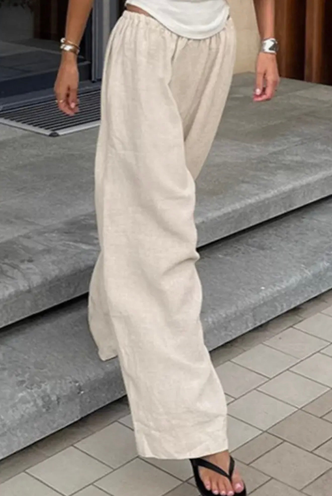 Relaxed Wide-Leg Pants