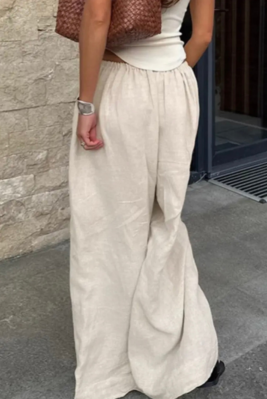 Relaxed Wide-Leg Pants